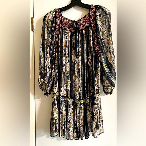 Free People Tops - Free People Black Embroidered sheer top XS new condition